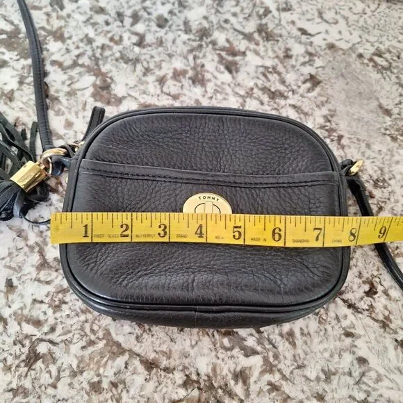 Tommy Hilfiger leather‎ mini crossbody purse - Picture 9 of 11